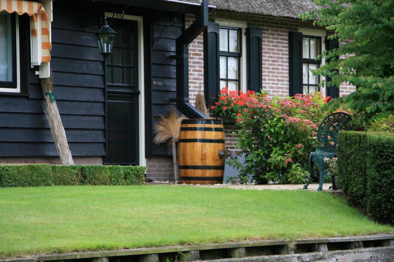 Schiphuis Giethoorn/Wanneperveen Villa Exterior photo